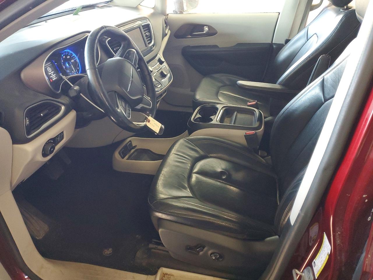 Chrysler Pacifica Touring L