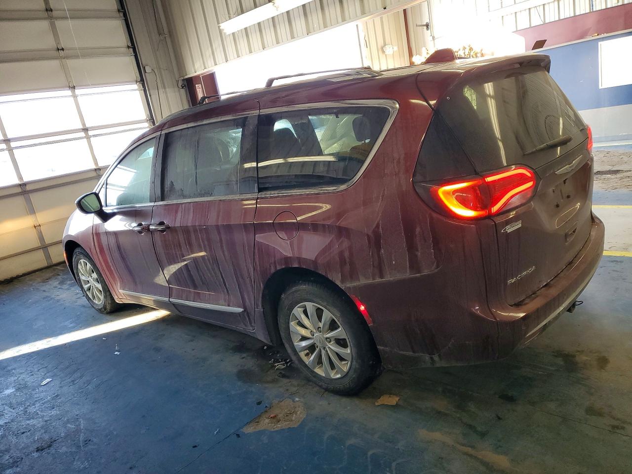 Chrysler Pacifica Touring L
