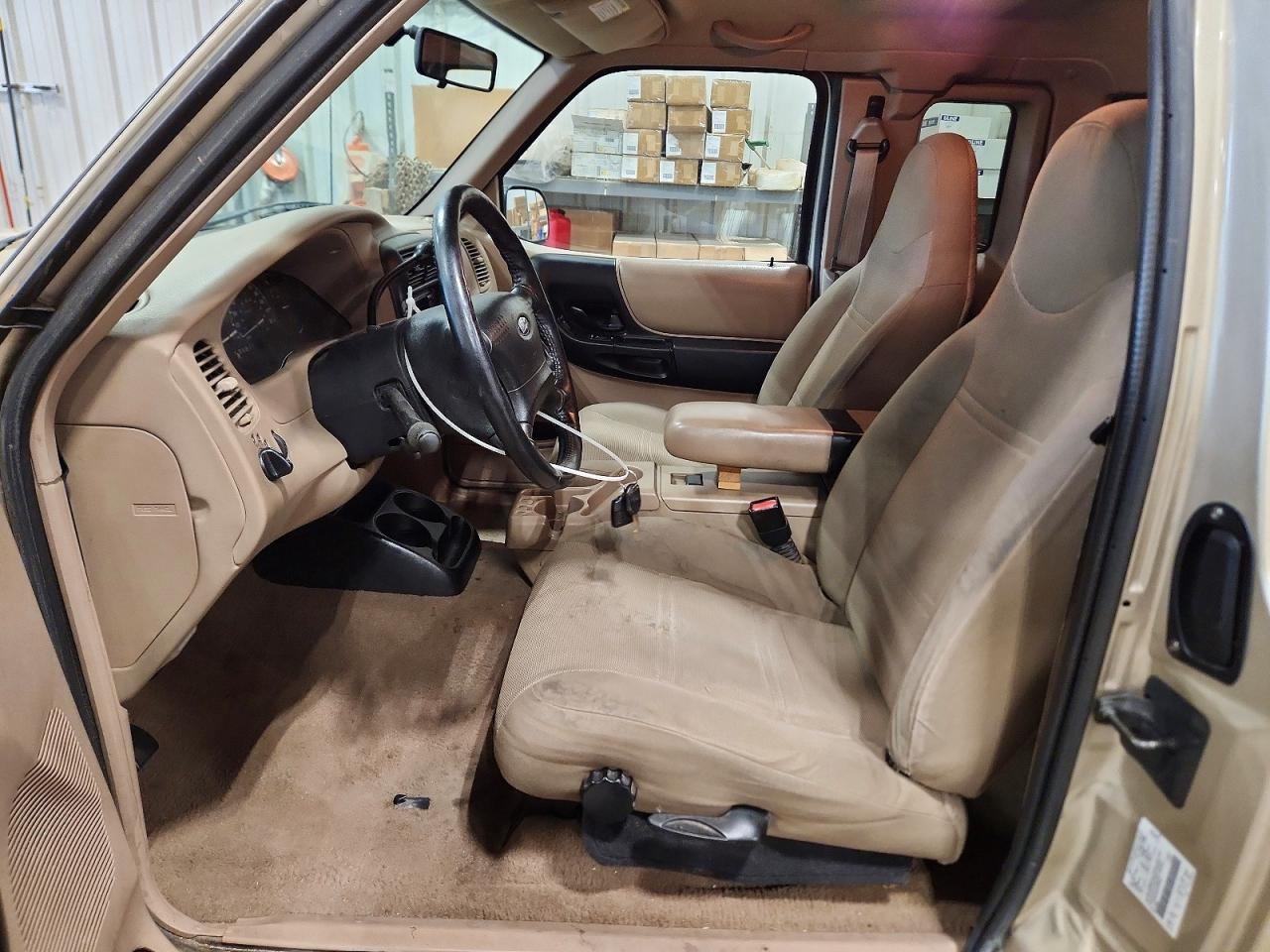 Ford Ranger Super Cab
