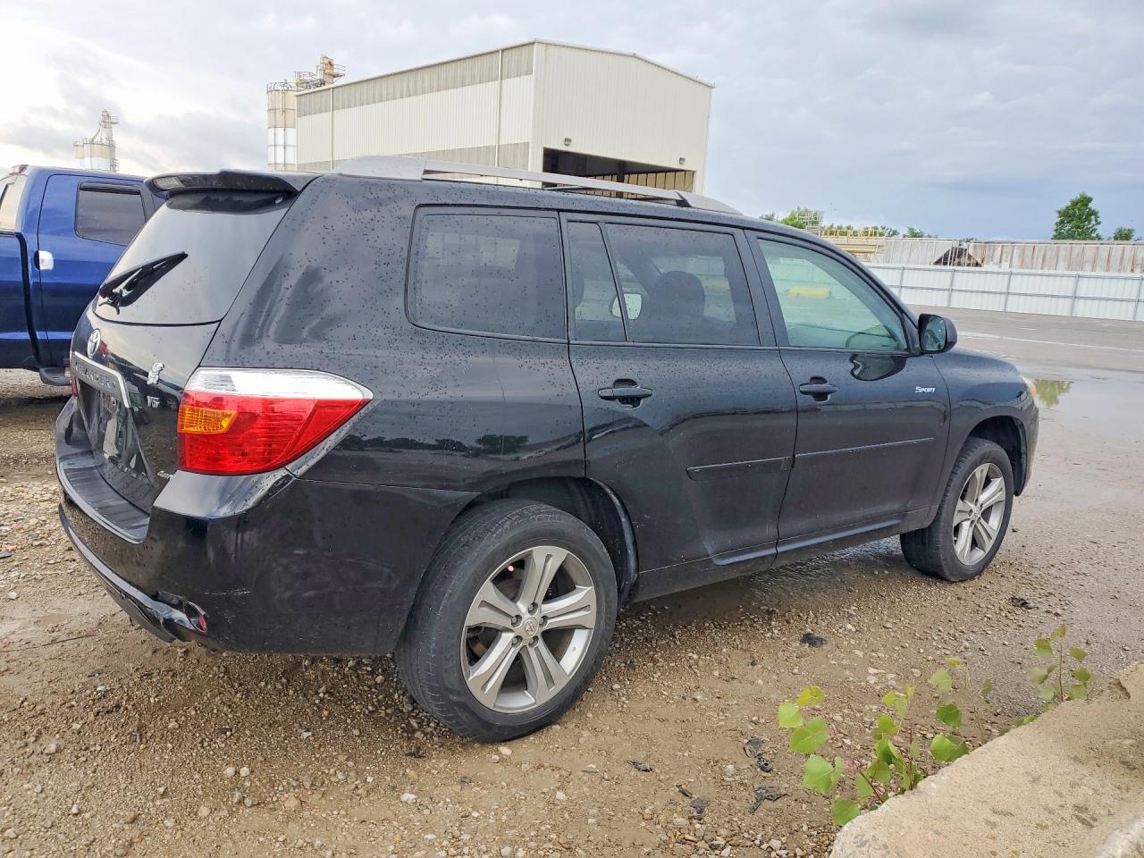 Toyota Highlander Sport