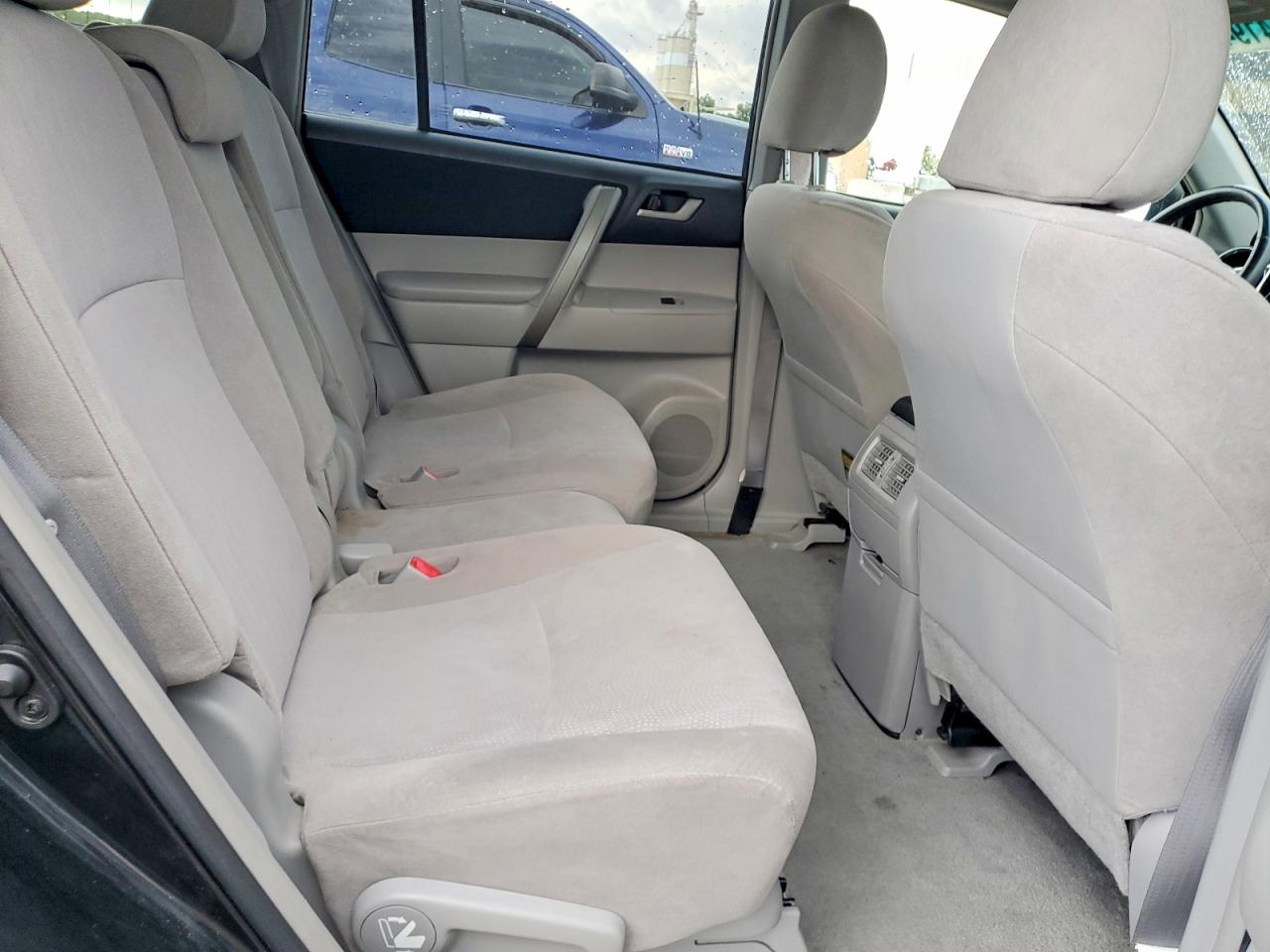 Toyota Highlander Sport