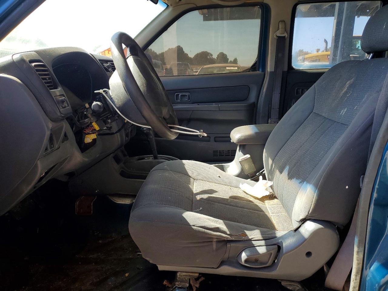 Nissan Frontier Xe