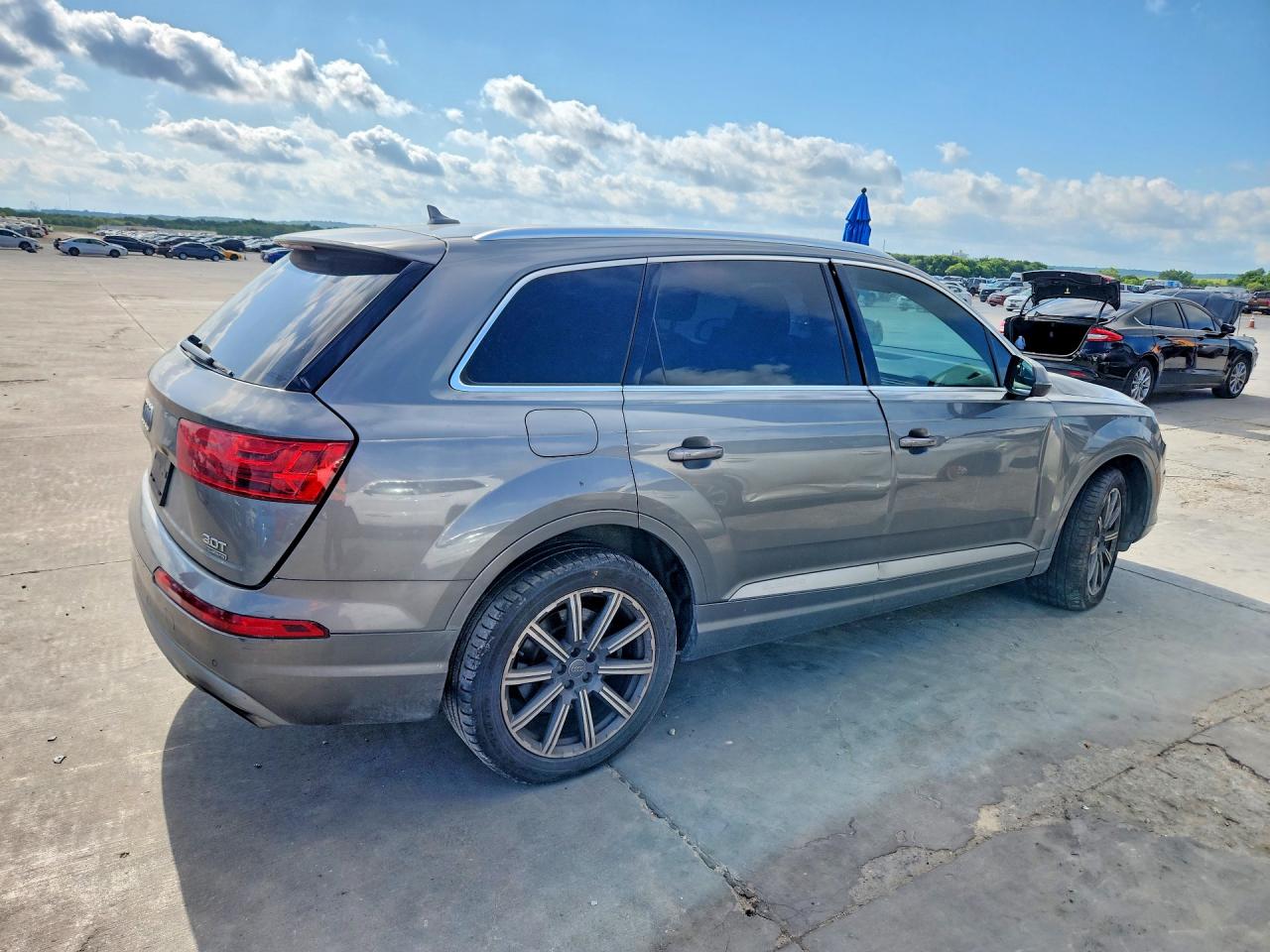 Audi Q7 Premium