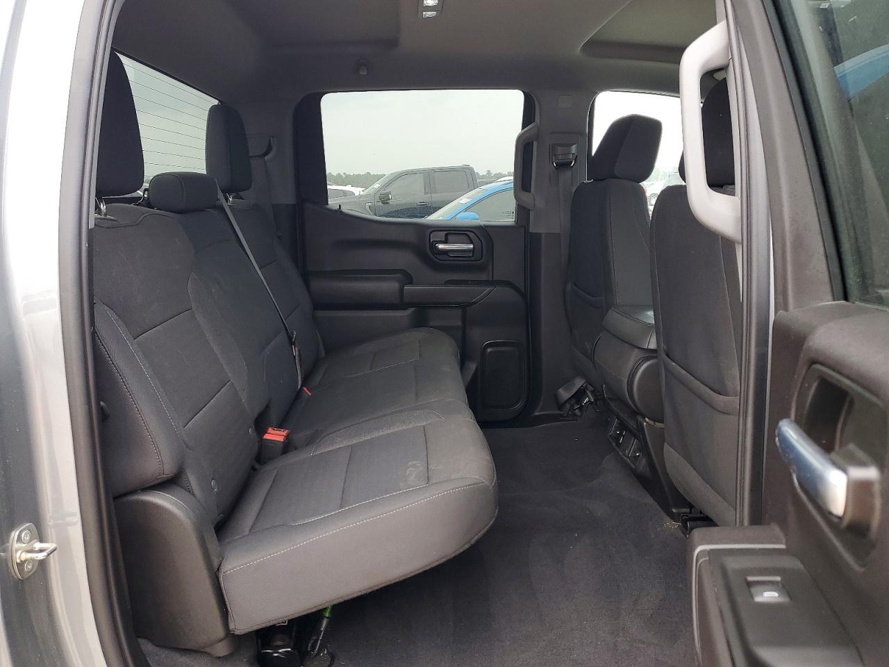 Chevrolet Silverado C1500 Custom