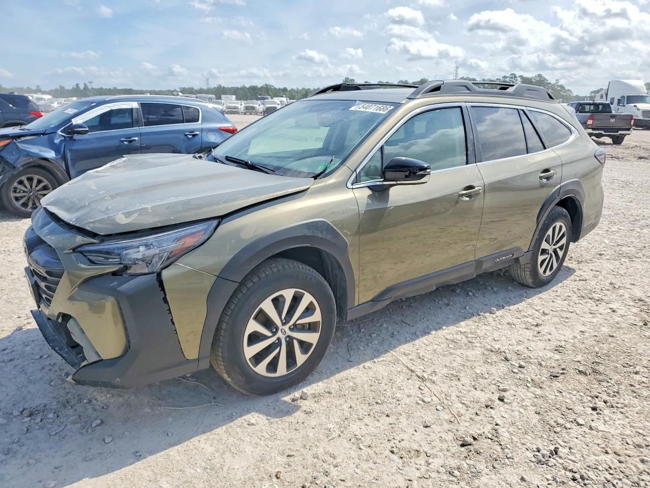 Salvage Subaru Outback Image