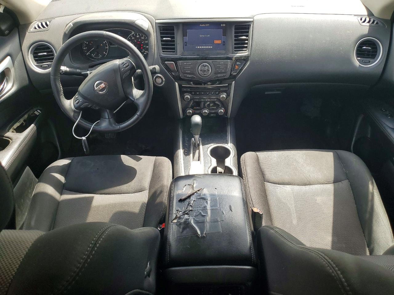 Nissan Pathfinder Sv