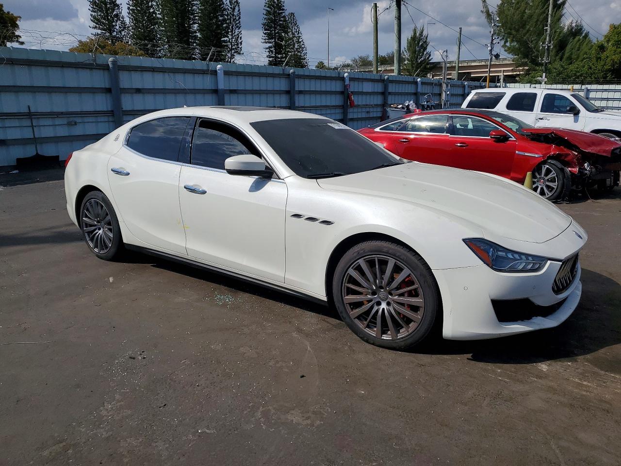 Maserati Ghibli S