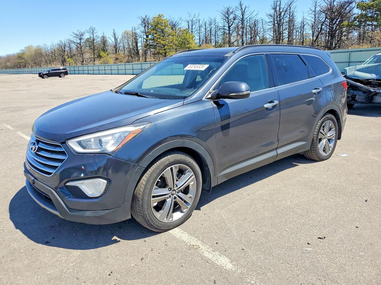 Salvage Hyundai SANTA FE Image