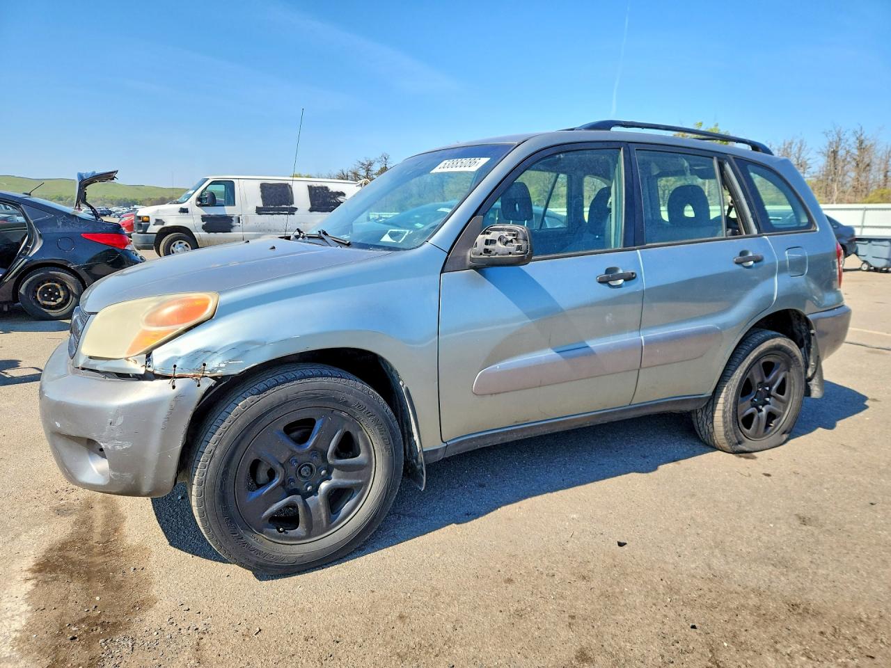 Salvage Toyota RAV4 Image