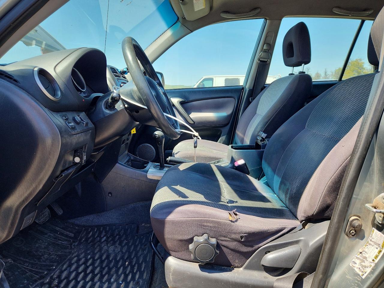 Toyota RAV4 Base