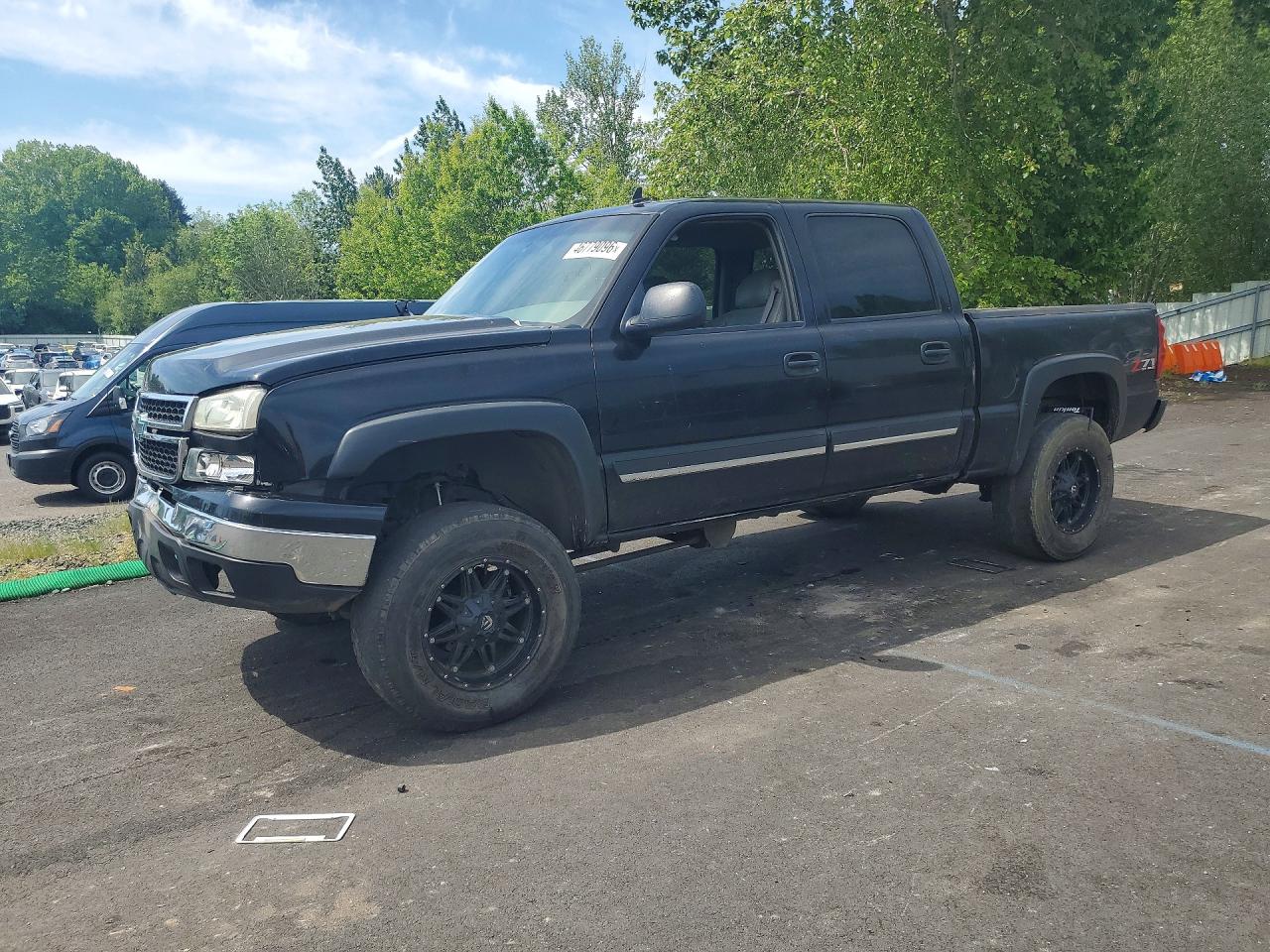 Salvage Chevrolet Silverado Image
