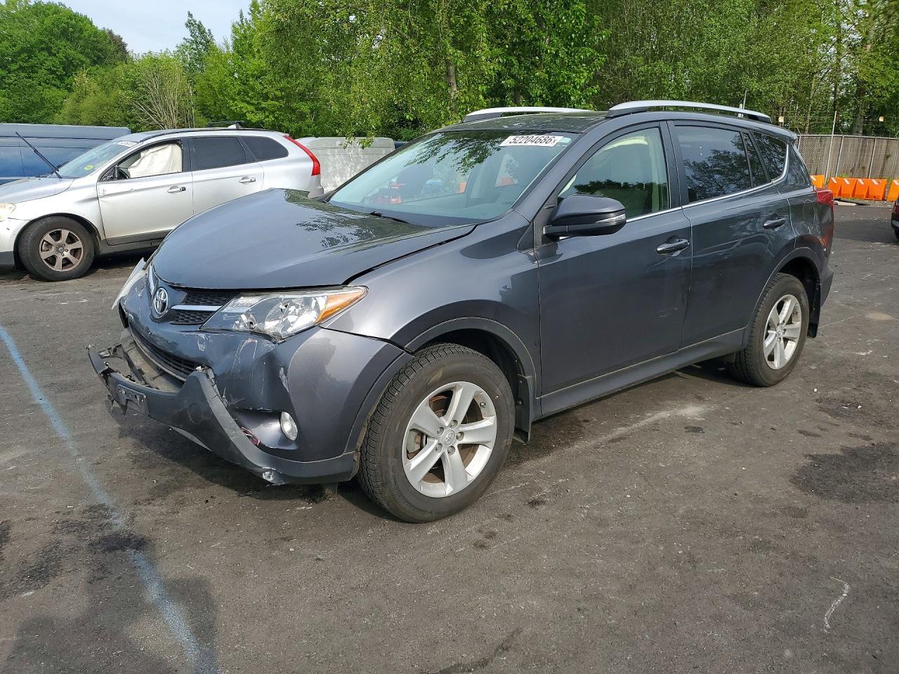 Salvage Toyota RAV4 Image