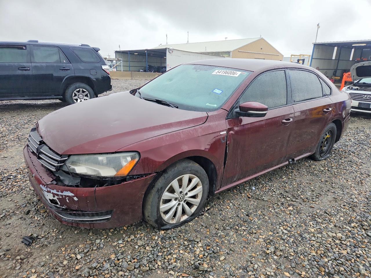 Salvage Volkswagen Passat Image