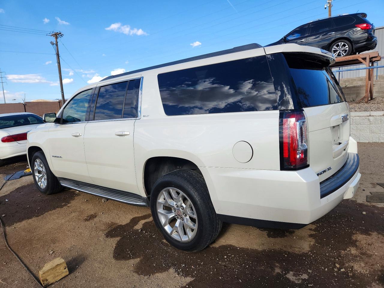 GMC Yukon C1500 Slt