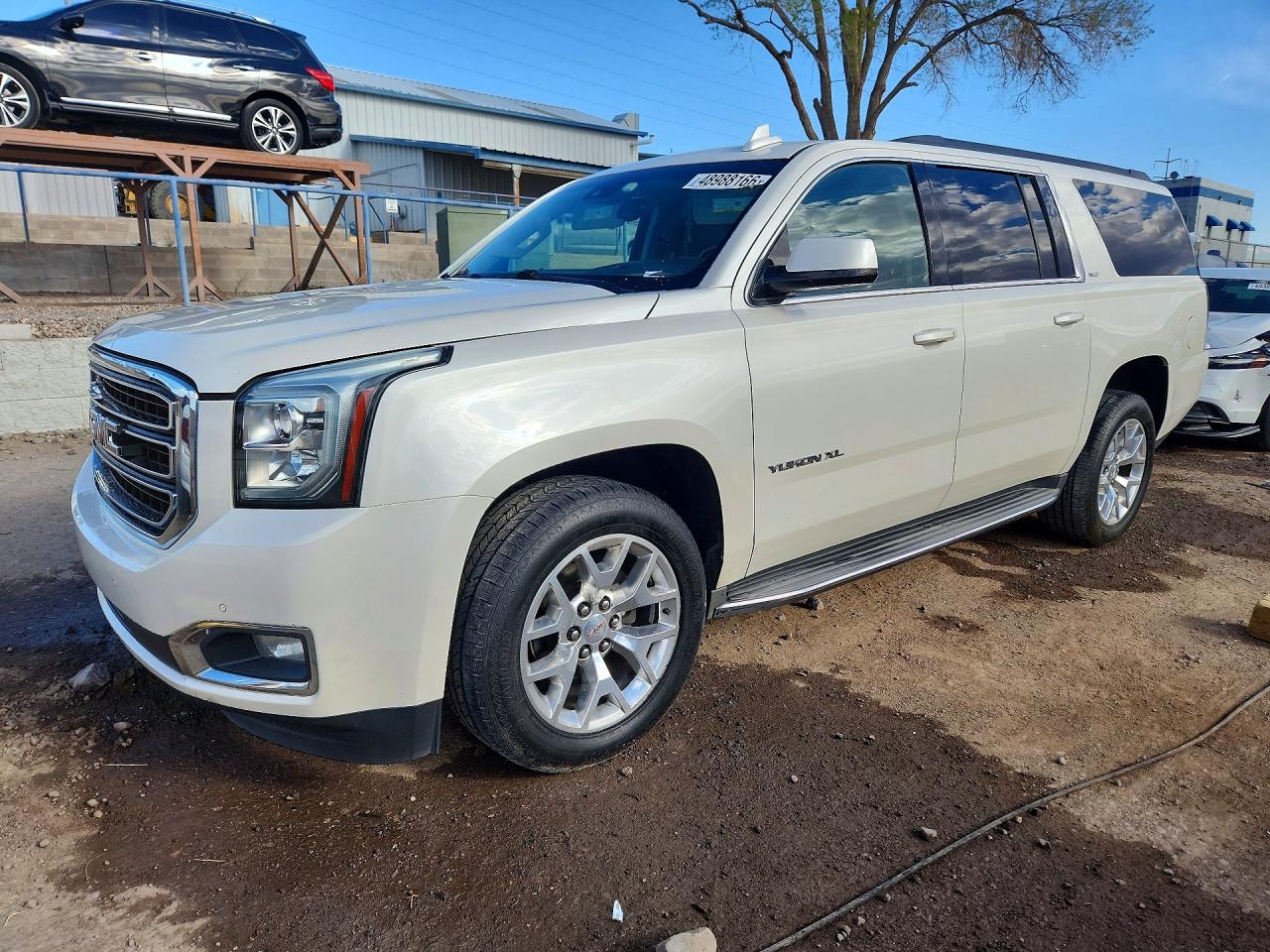 Salvage GMC Yukon Image