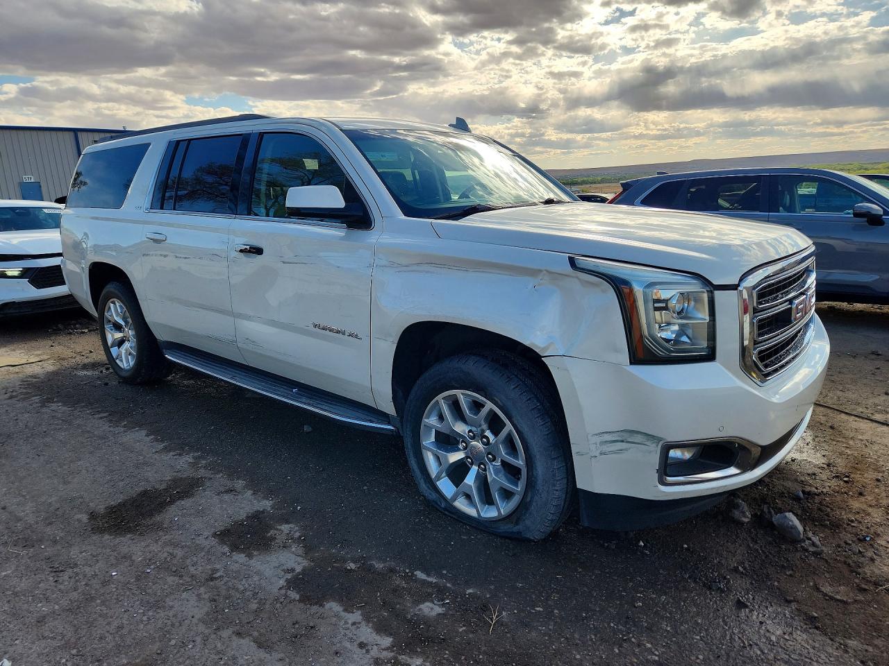 GMC Yukon C1500 Slt