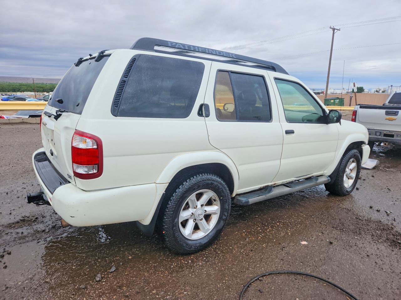 Nissan Pathfinder Se