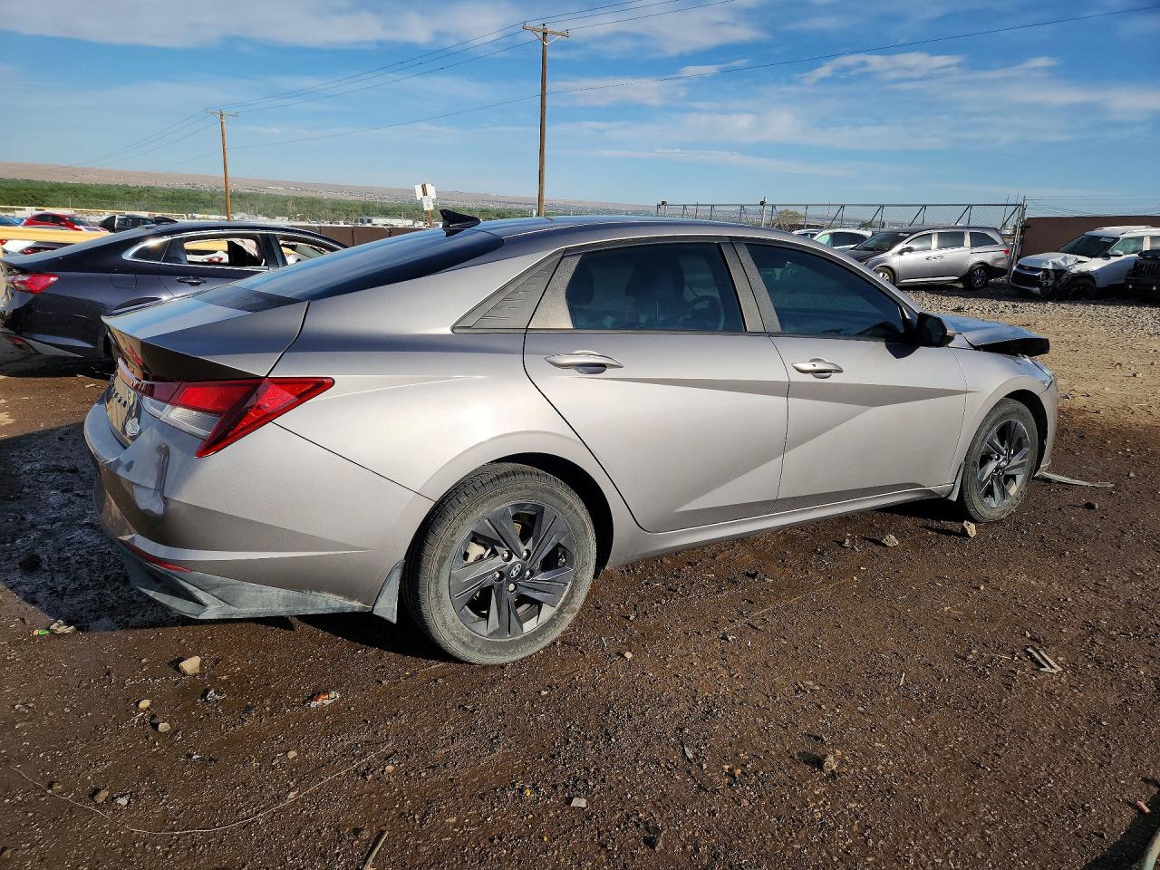 Hyundai ELANTRA Sel