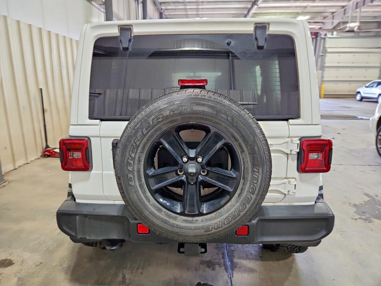 Jeep Wrangler Sahara