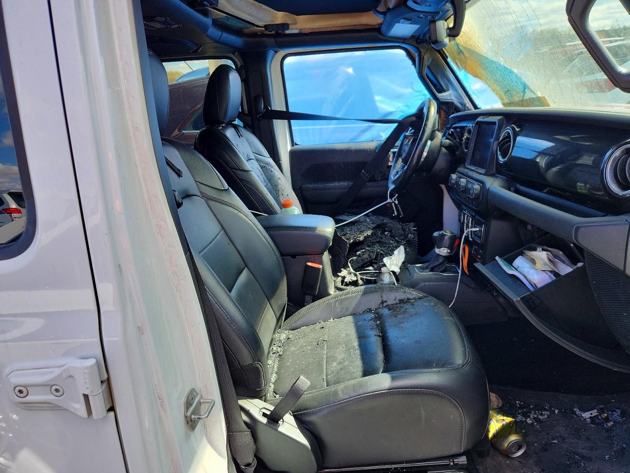 Jeep Wrangler Sahara