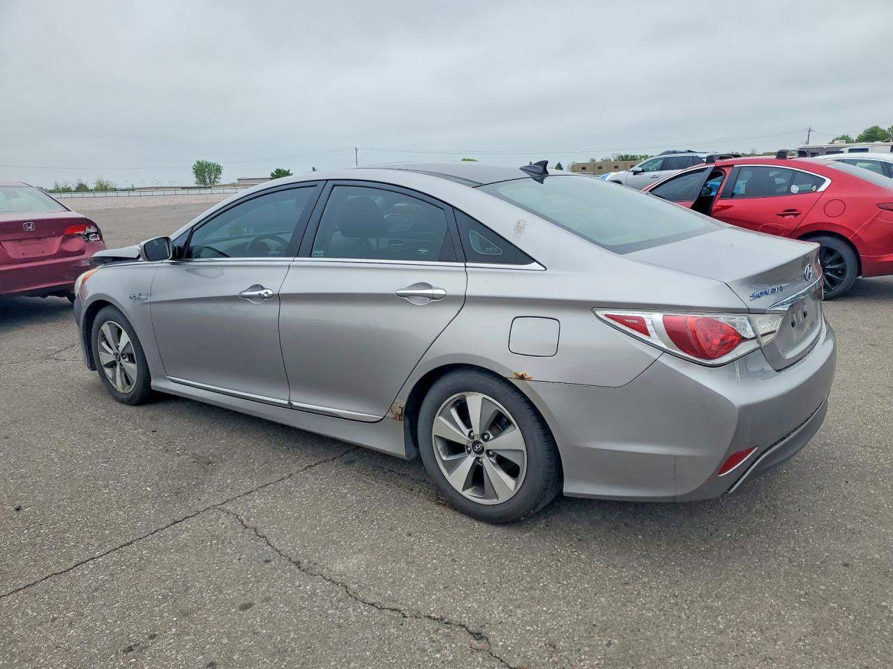 Hyundai SONATA Hybrid