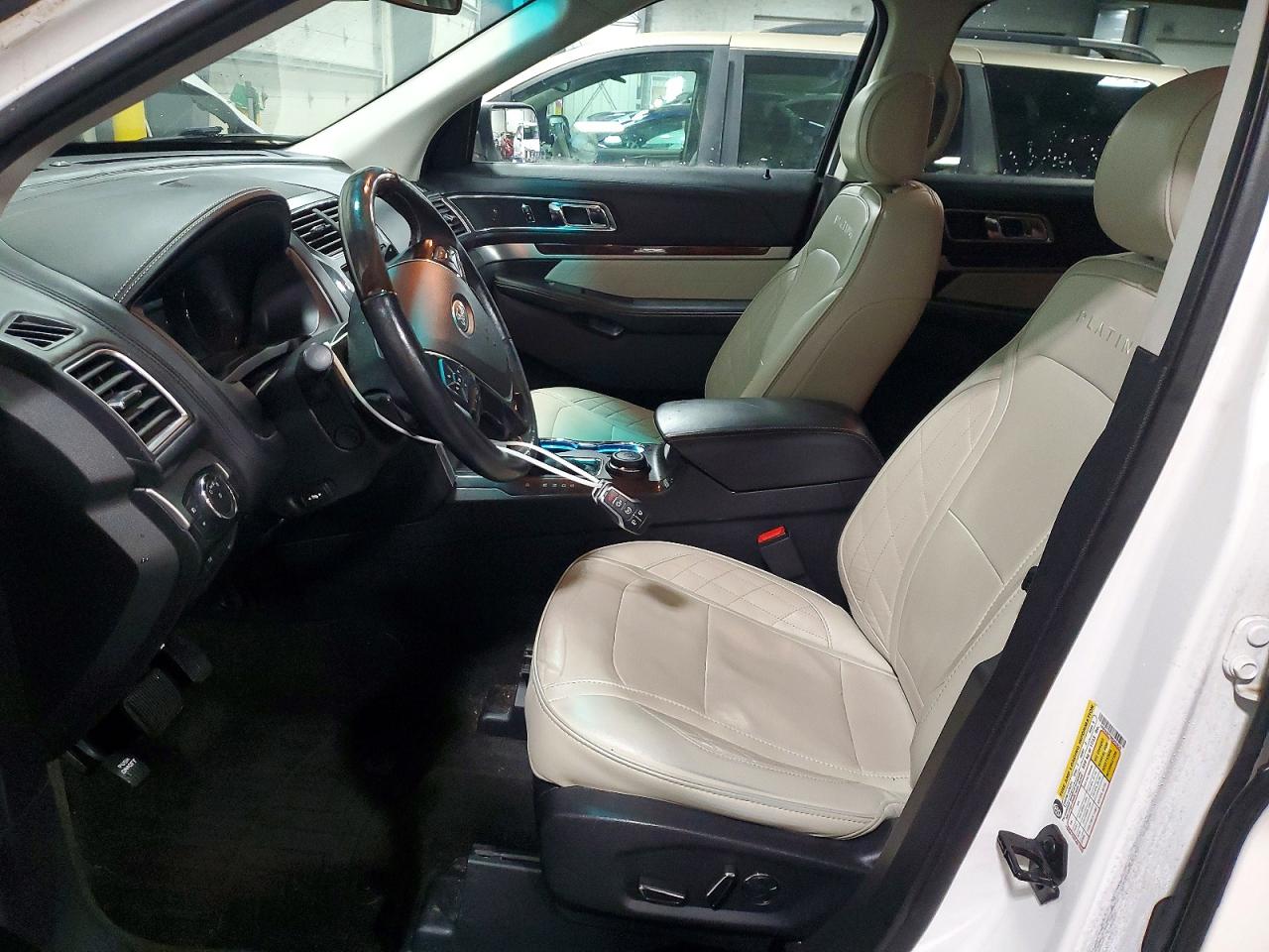 Ford Explorer Platinum