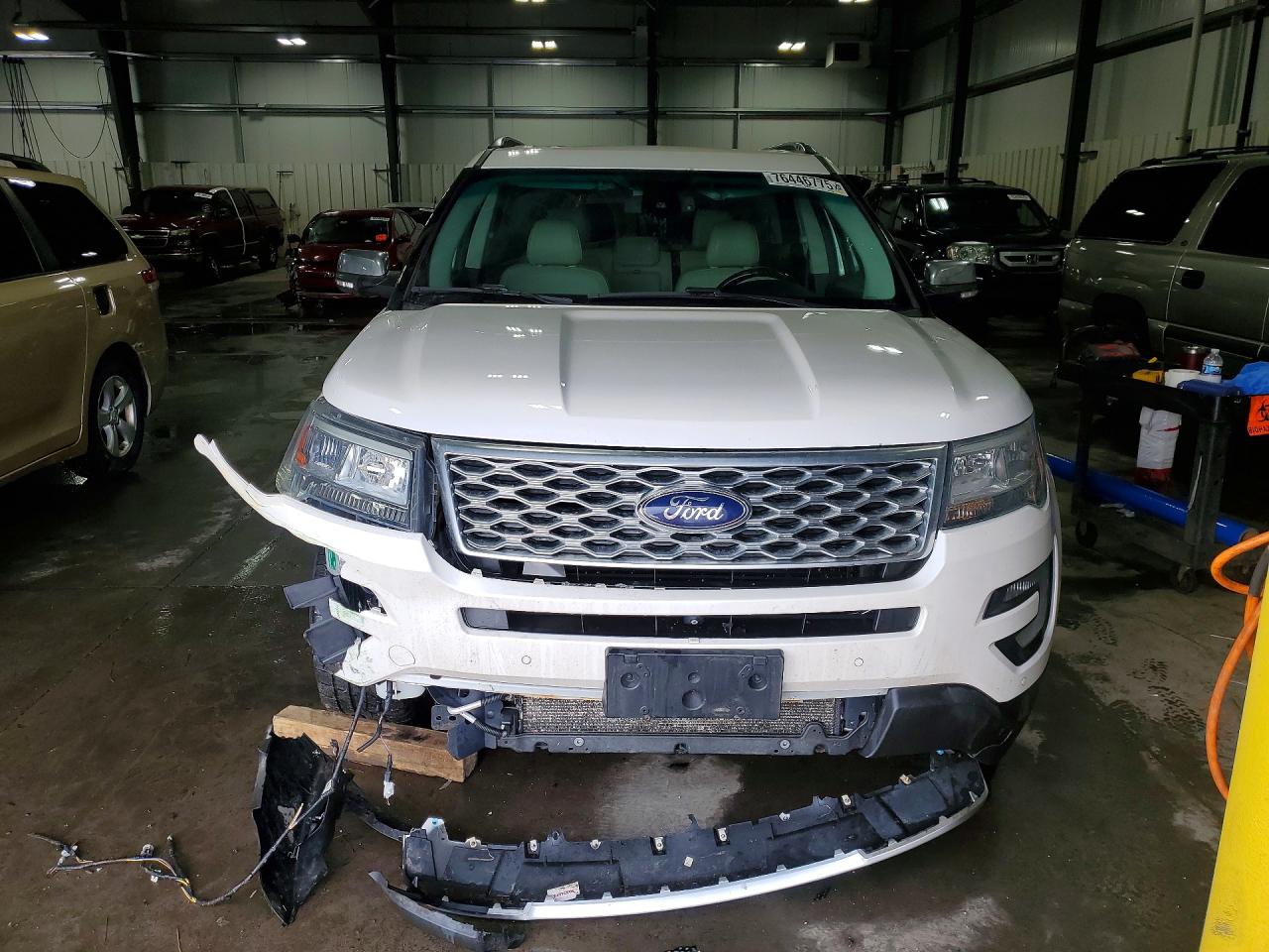 Ford Explorer Platinum