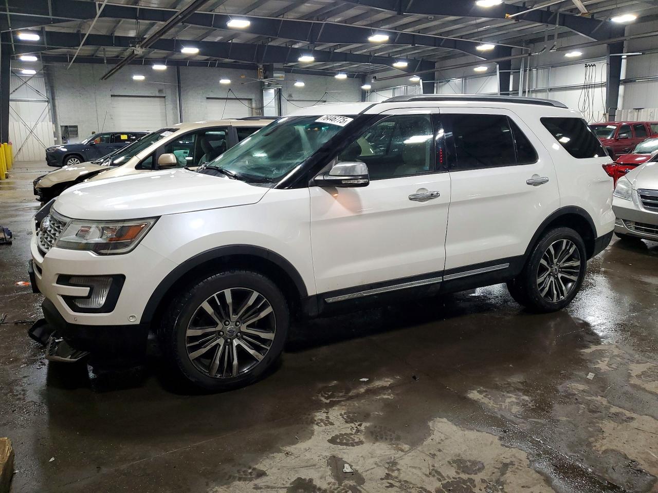 Salvage Ford Explorer Image