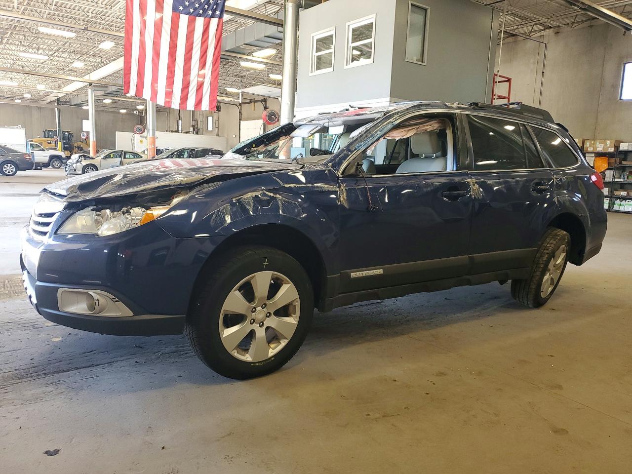 Salvage Subaru Outback Image