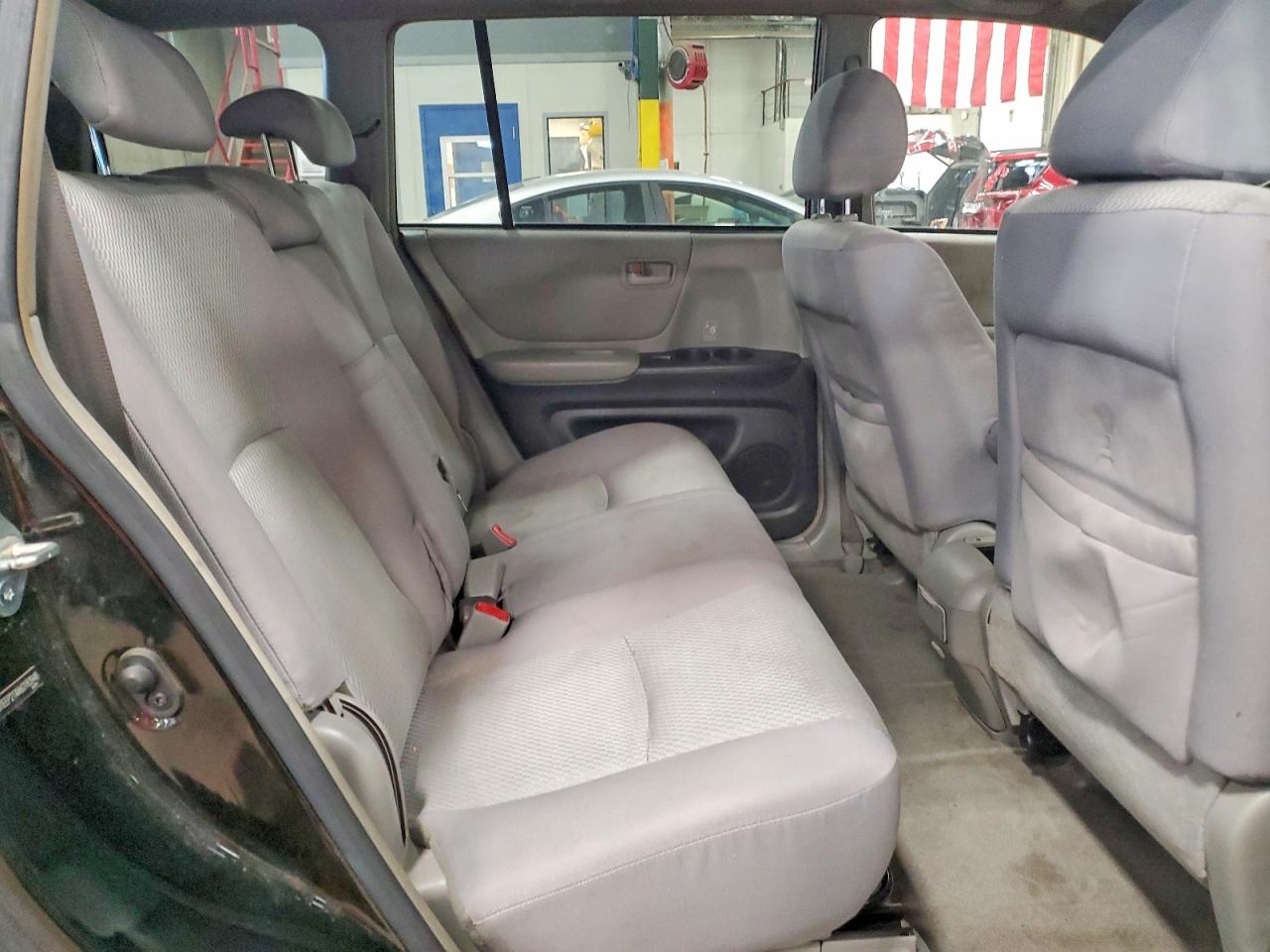 Toyota Highlander Base