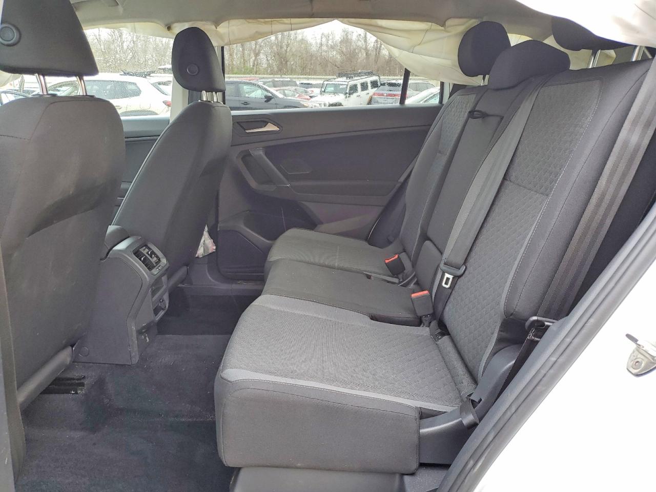 Volkswagen Tiguan S