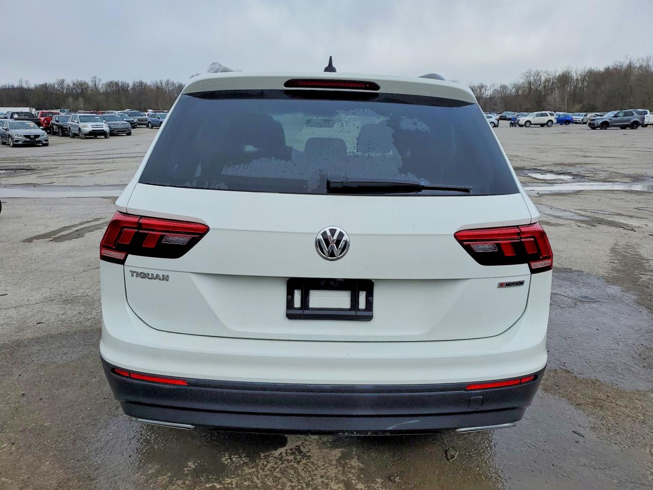 Volkswagen Tiguan S