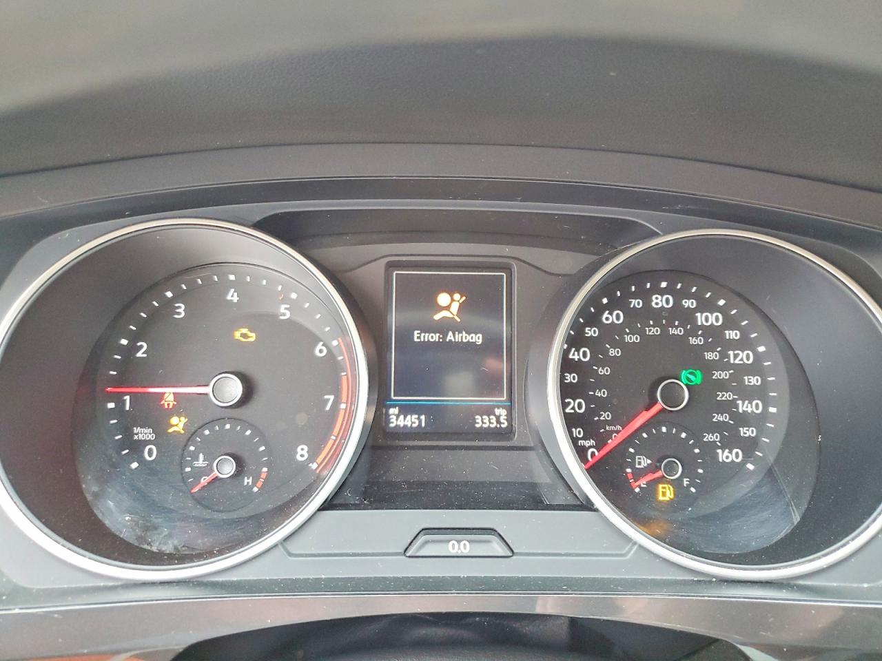 Volkswagen Tiguan S