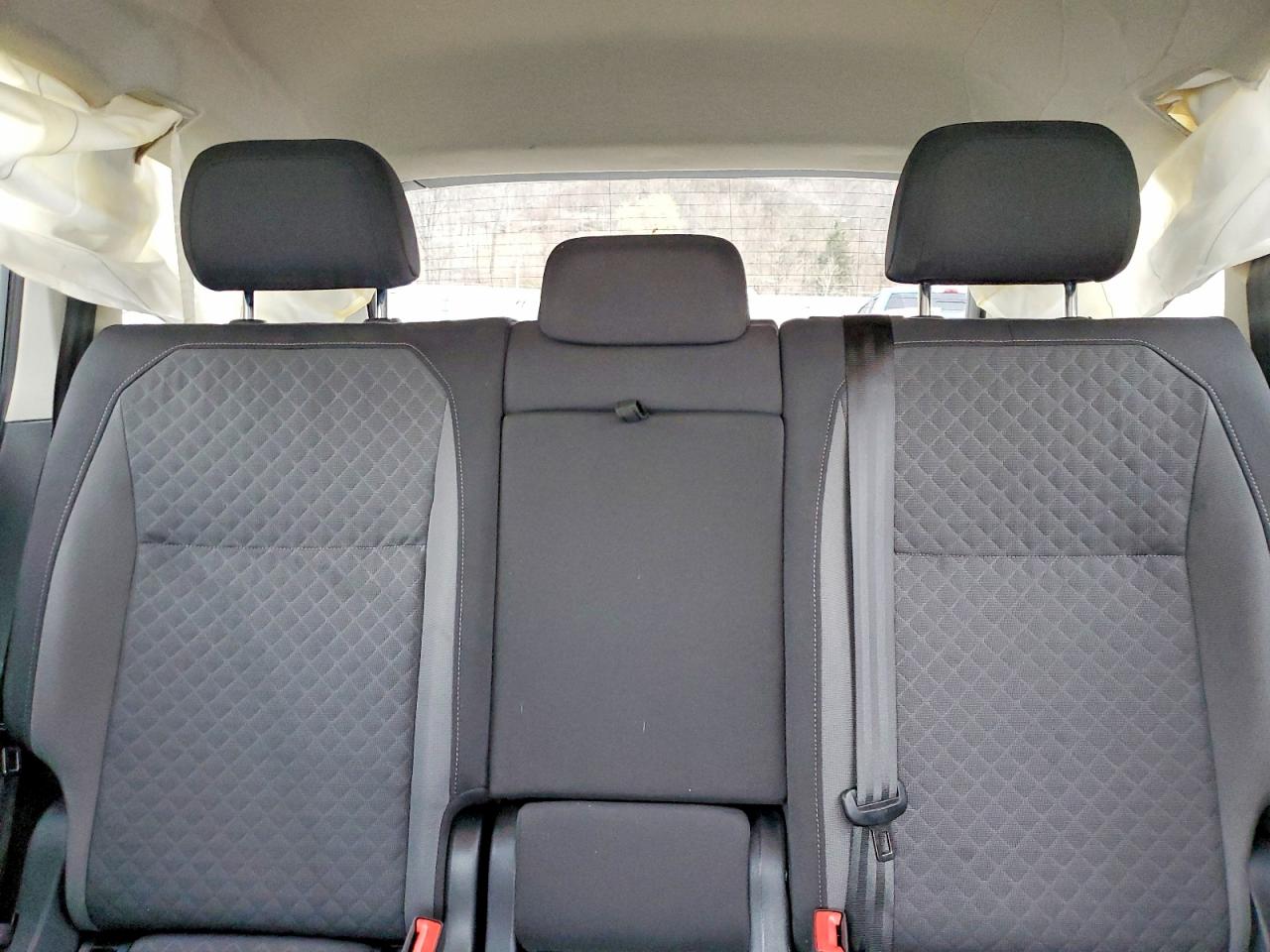 Volkswagen Tiguan S