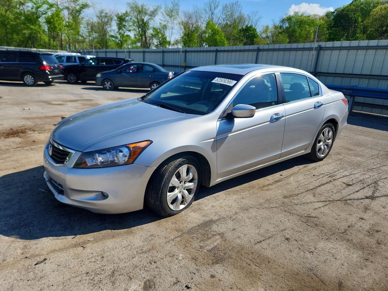 Salvage Honda Accord Image