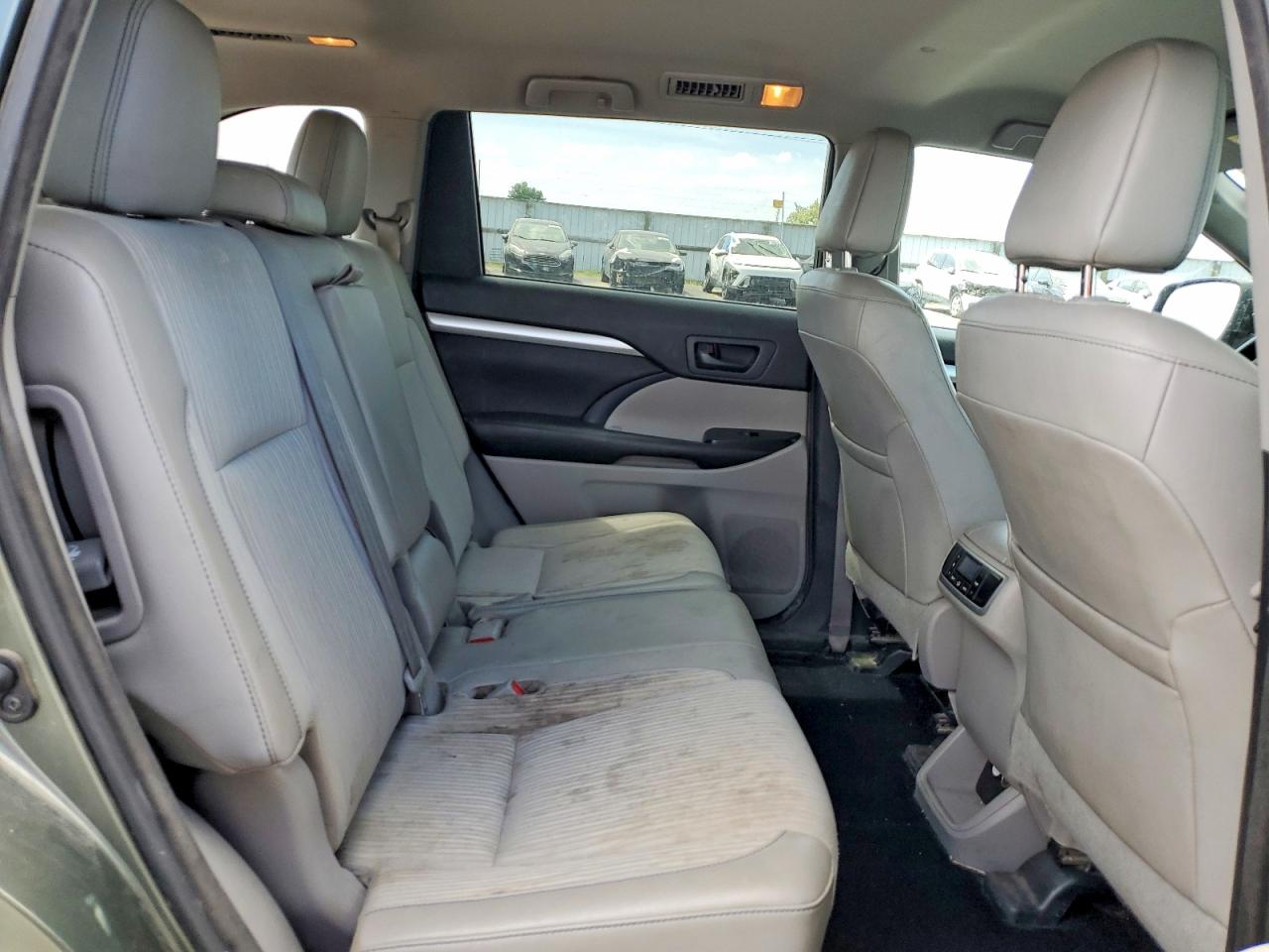 Toyota Highlander Le Plus