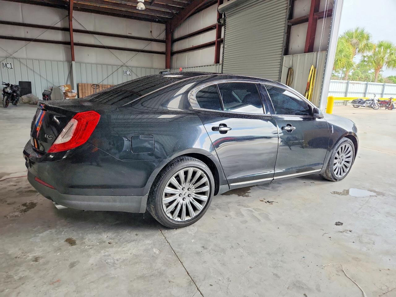 Lincoln MKS