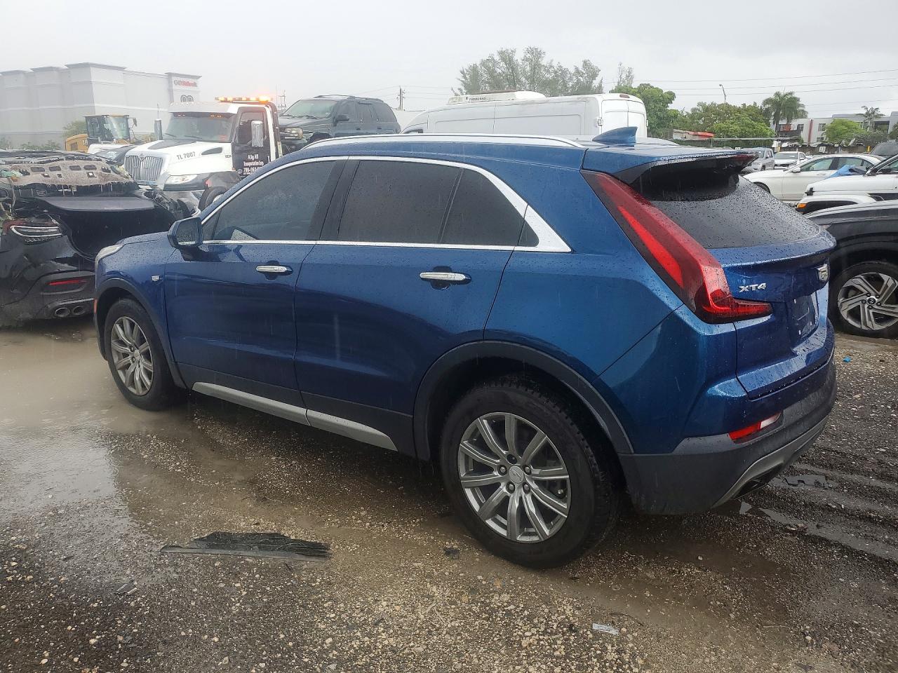 Cadillac XT4 Premium Luxury