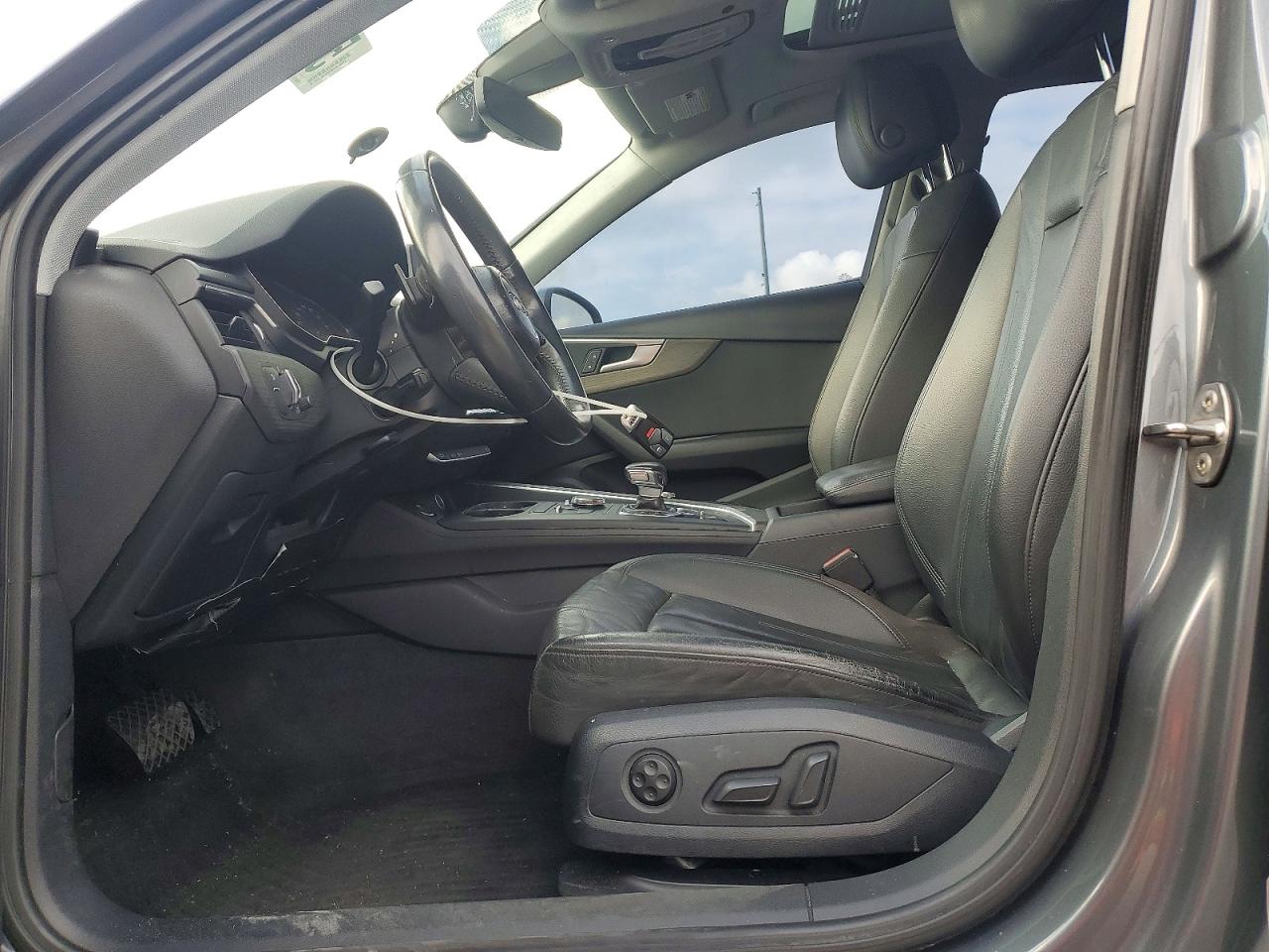 Audi A4 Premium