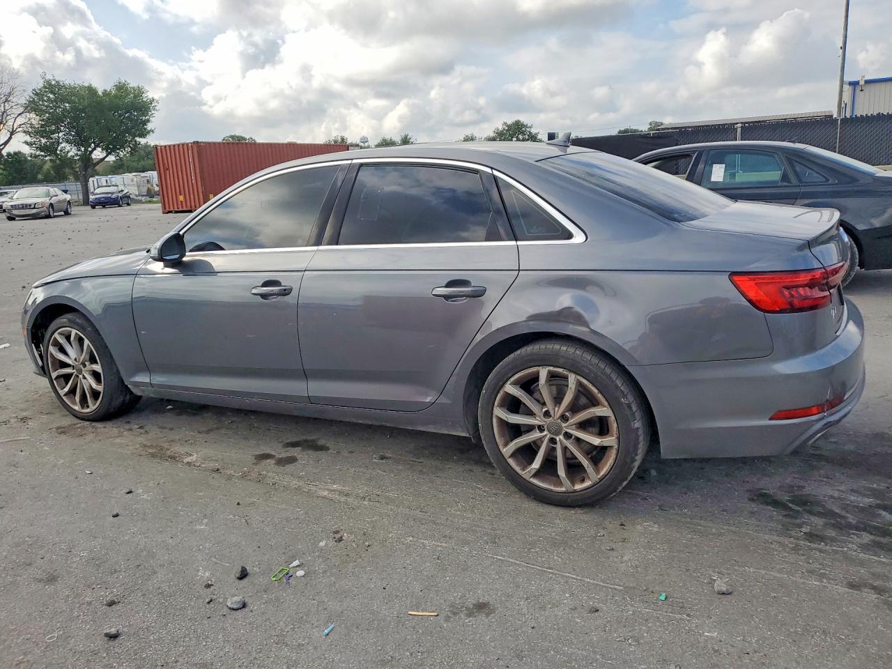 Audi A4 Premium