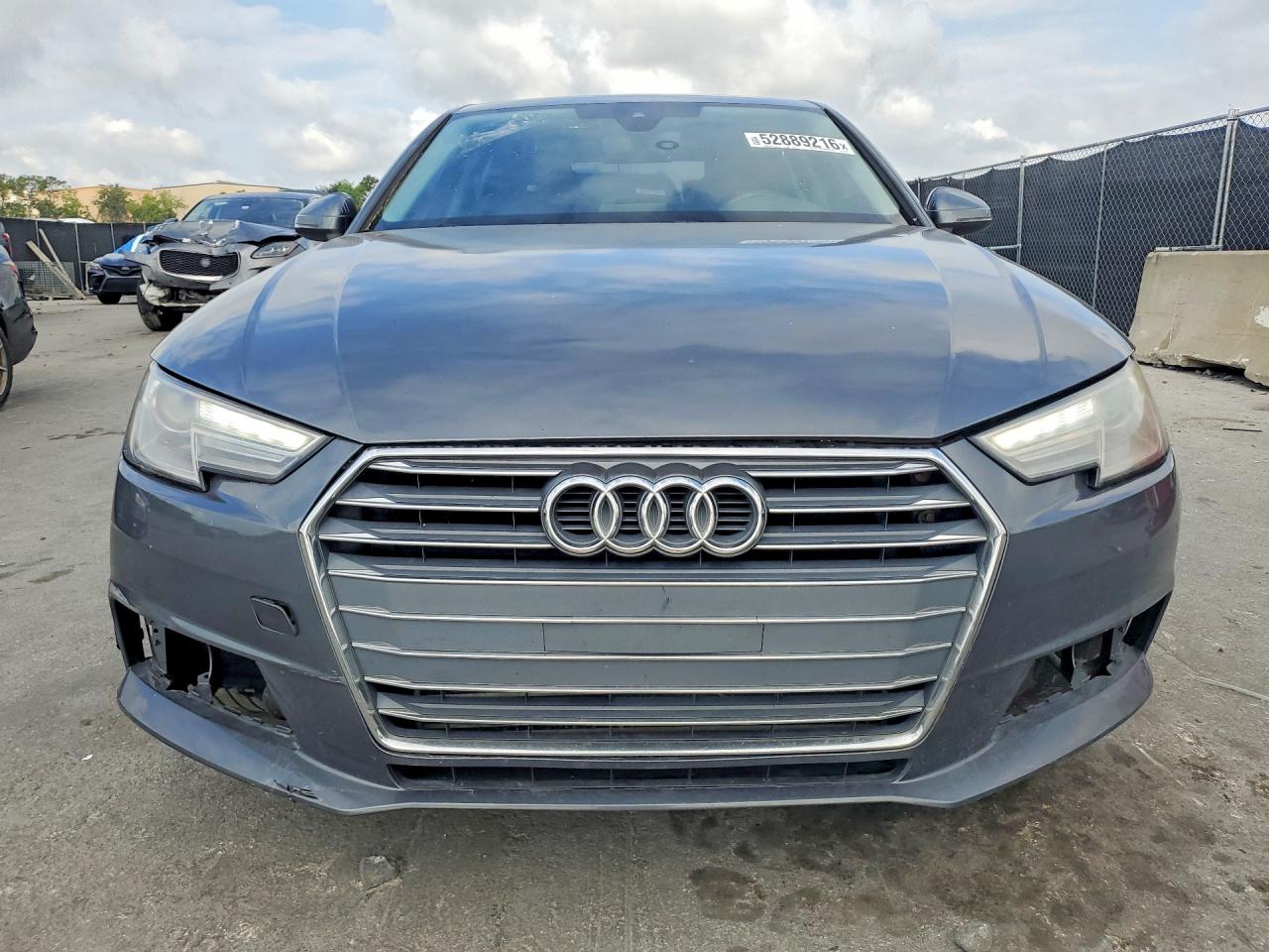 Audi A4 Premium