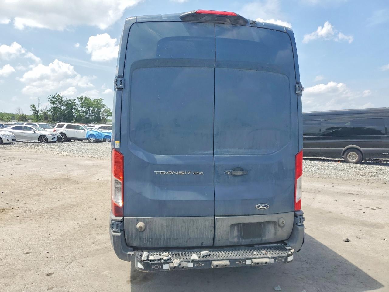 Ford Transit T-250