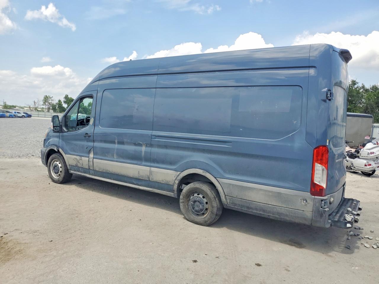 Ford Transit T-250
