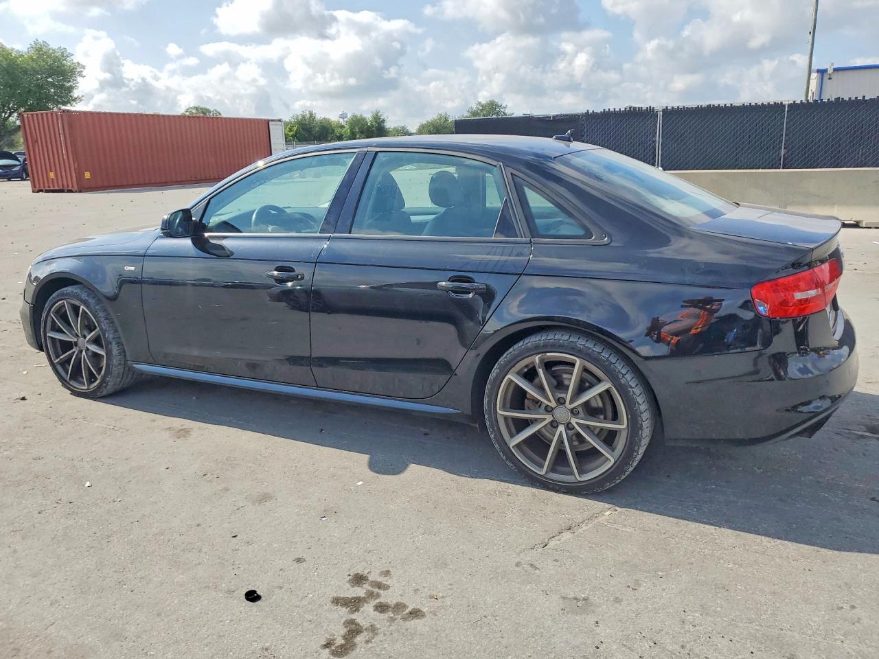 Audi A4 Premium S-line