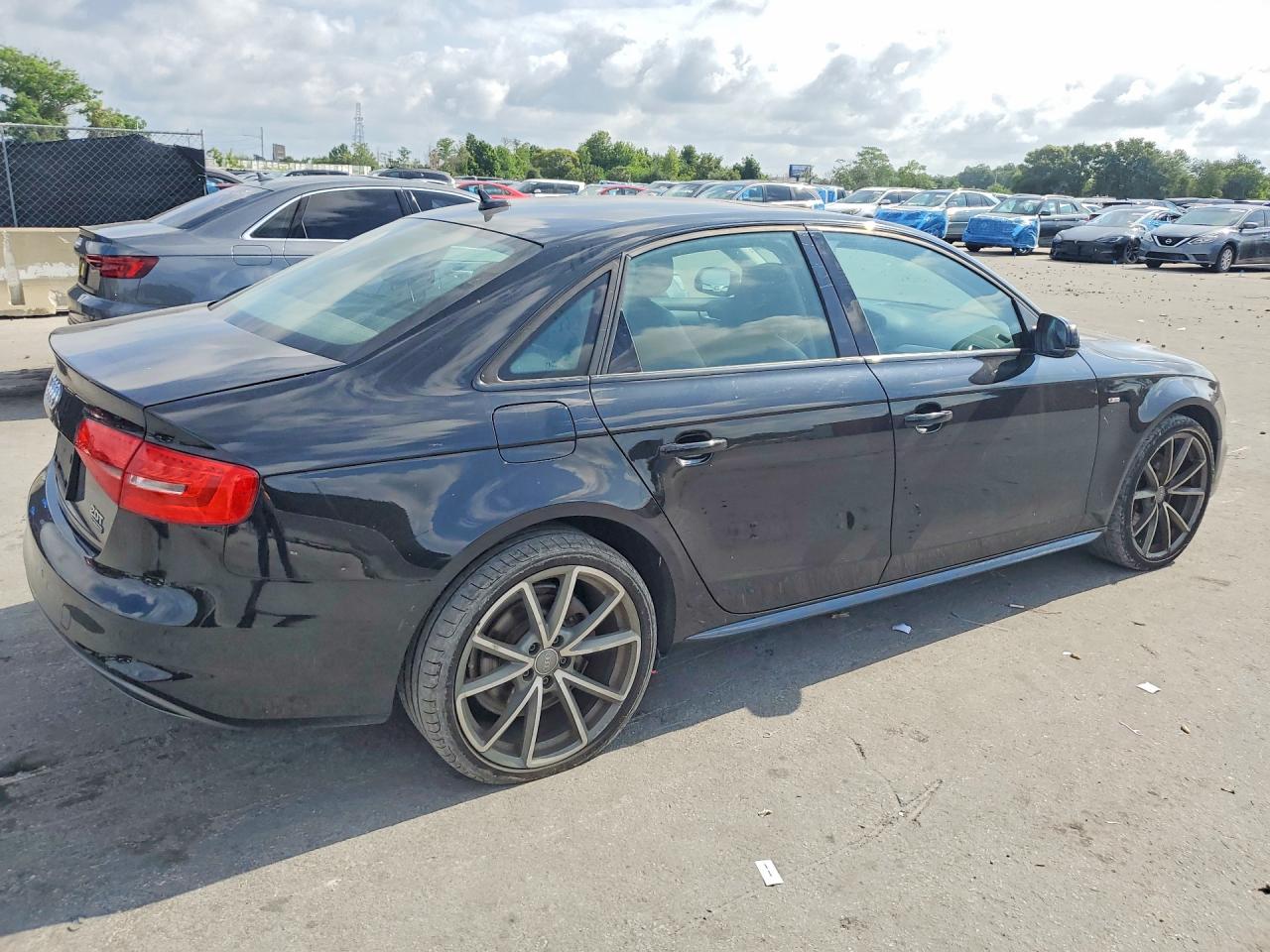 Audi A4 Premium S-line