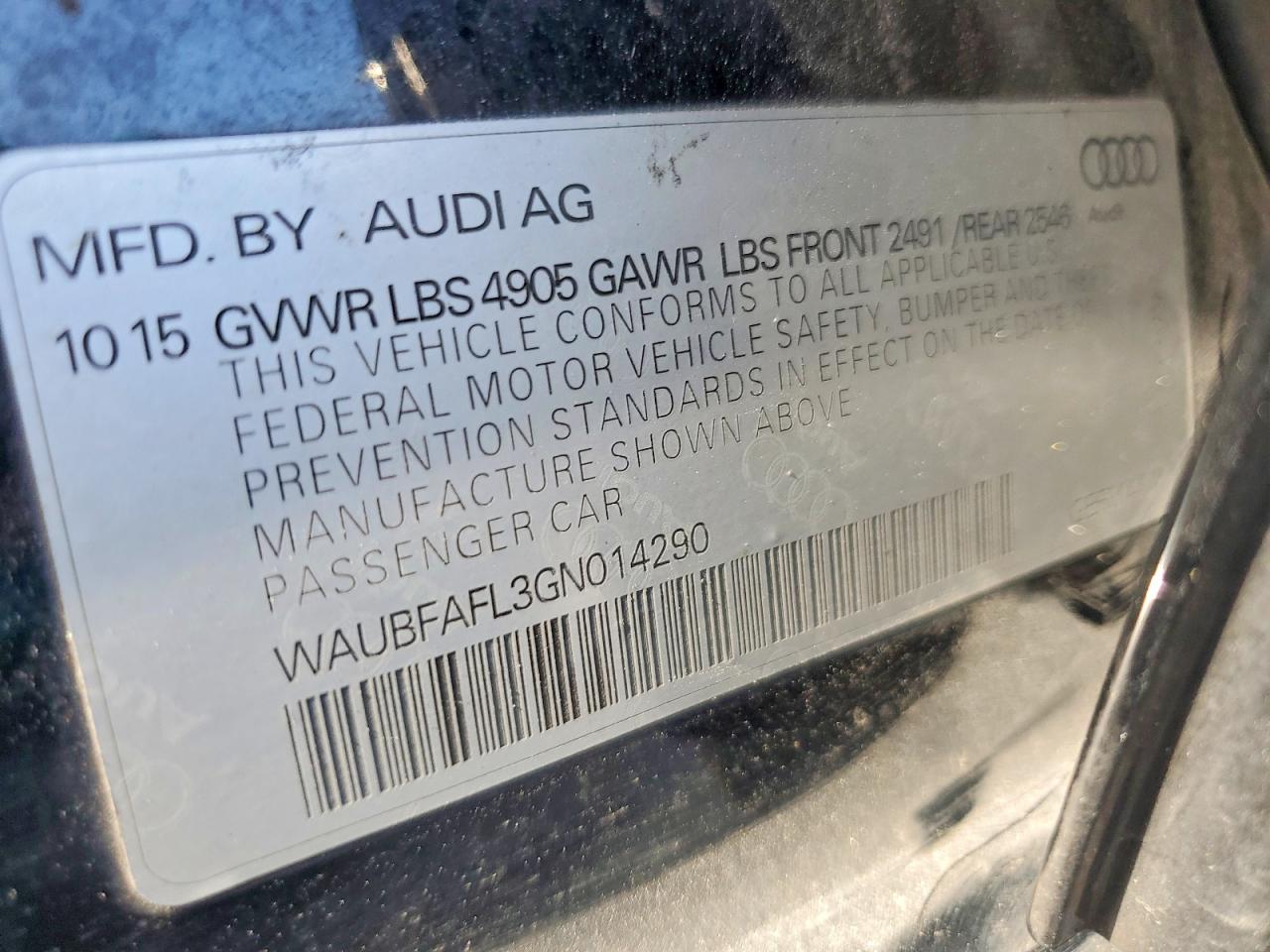 Audi A4 Premium S-line