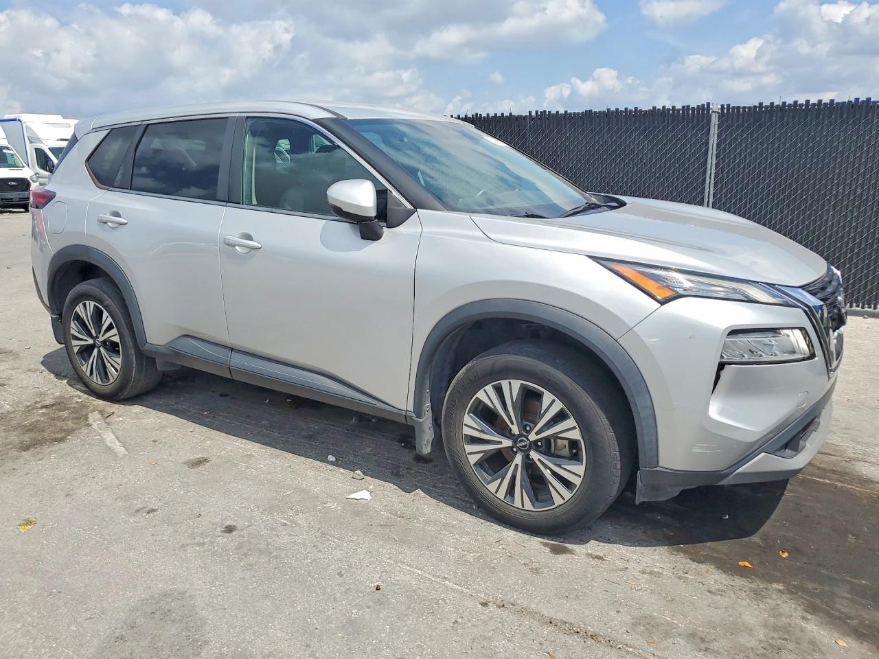 Nissan Rogue Sv