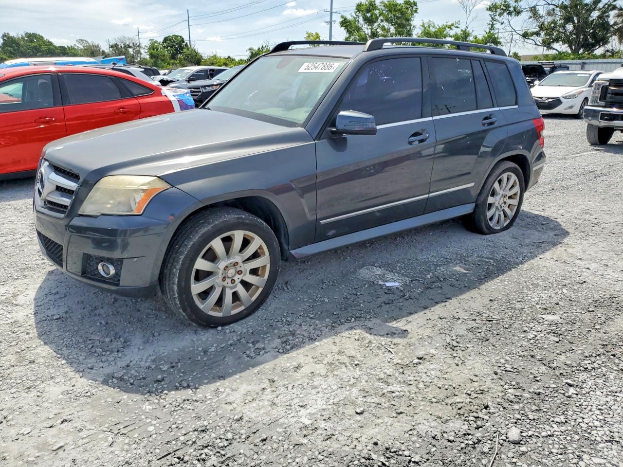 Salvage Mercedes-Benz GLK Image