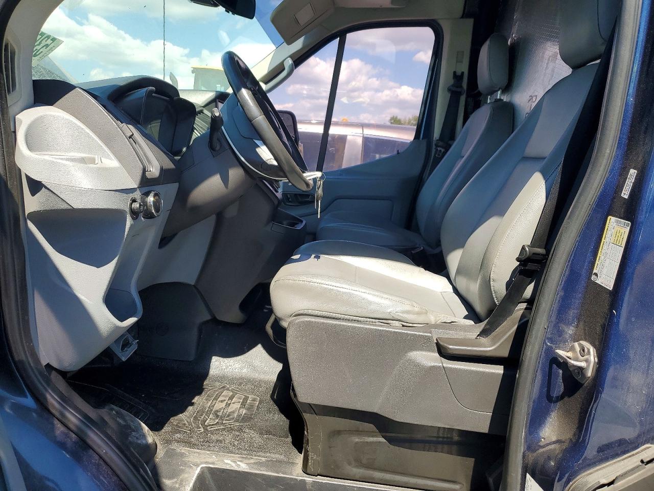 Ford Transit T-350