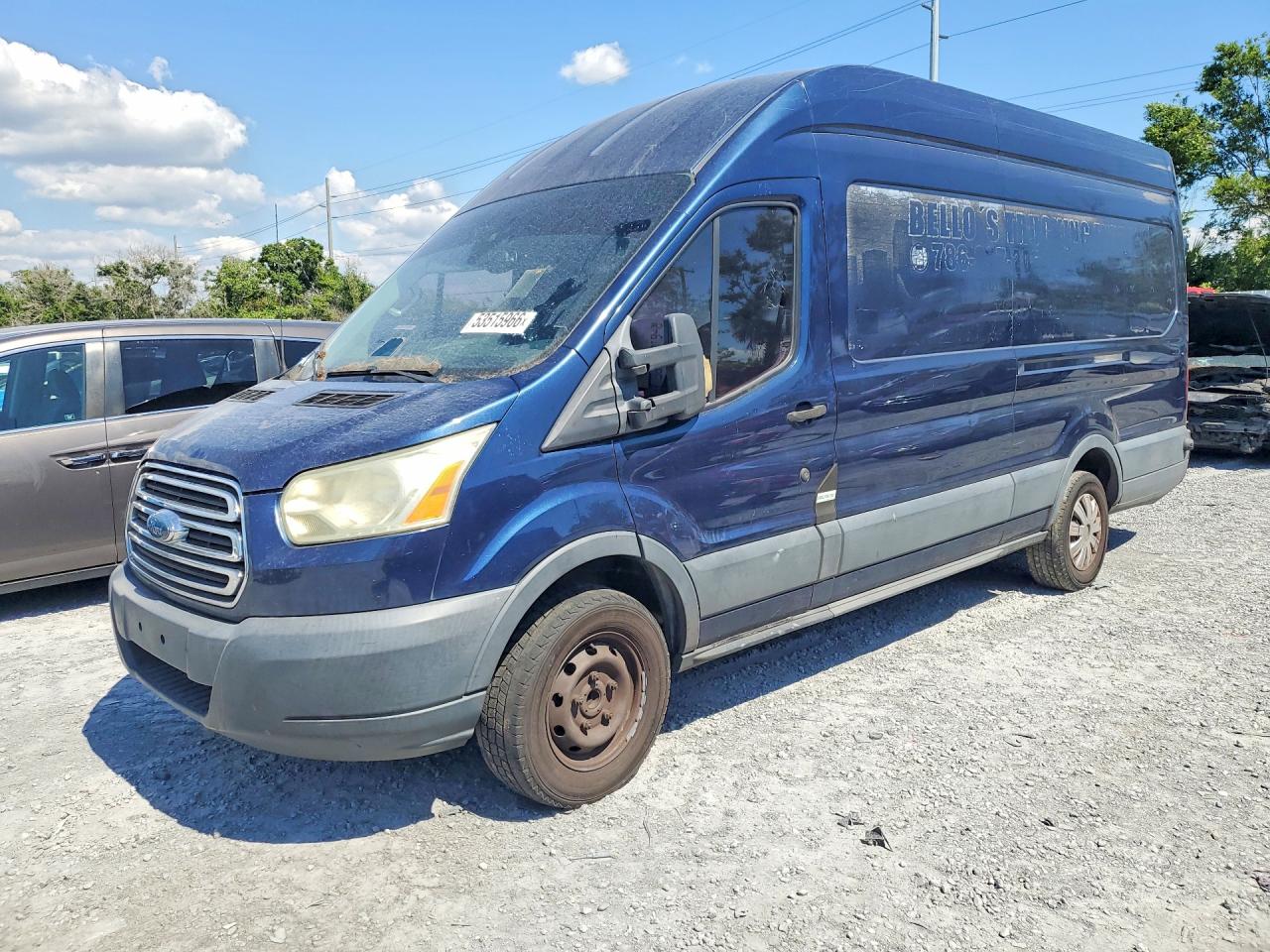 Salvage Ford Transit Image